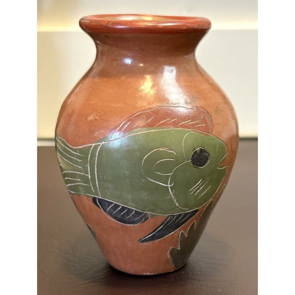 Clay Pottery Nicaraguan Vase With Fish Design Artisan